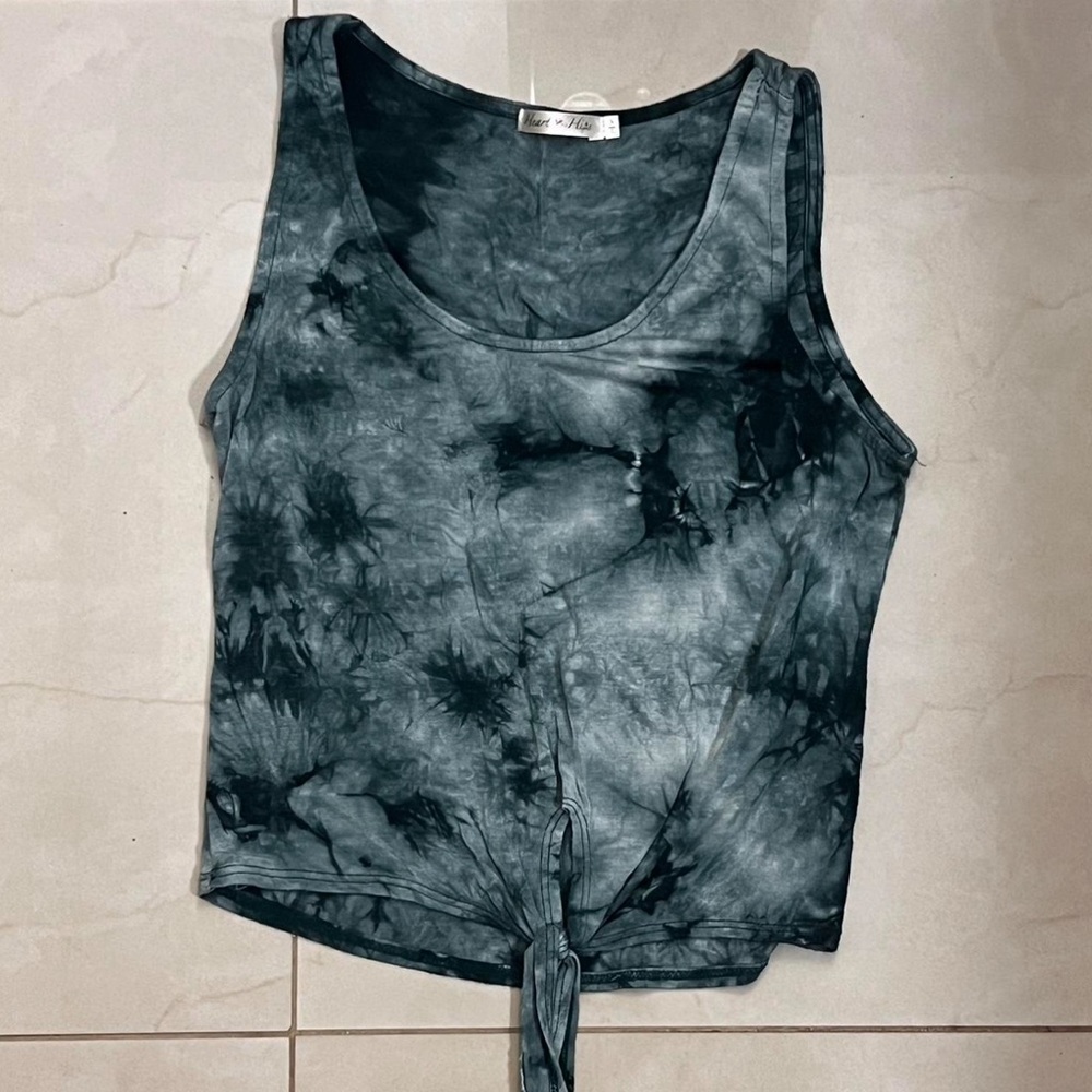 Like New Heart Hips Blue Tie-Dye Tank Top Size Small